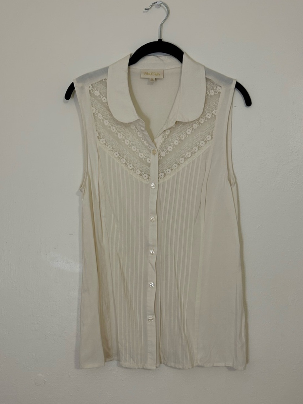 ModCloth Cream Sleeveless Button-Front Lace Yoke Top